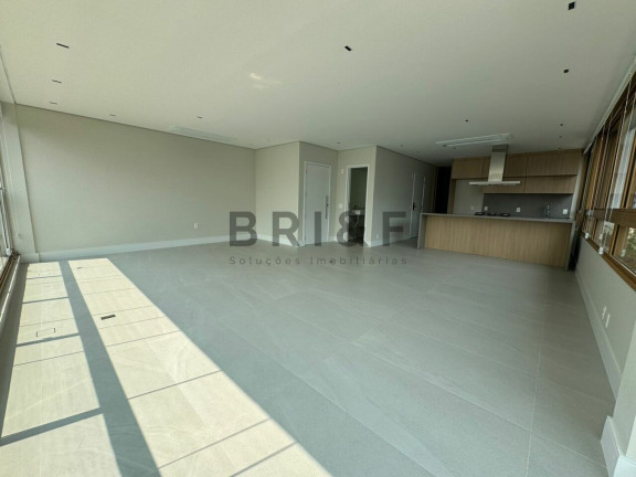 Apartamento com 3 Quartos para Alugar, 147 m² em Itaim Bibi - São Paulo