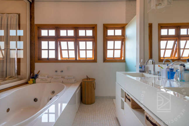 Imagem Casa com 4 Quartos à Venda, 1 m² em Aldeia Da Serra - Barueri Imagem Casa com 4 Quartos à Venda, 1 m² em Aldeia Da Serra - Barueri