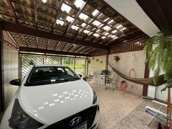 Sobrado com 2 Quartos à Venda, 130 m² em Prainha - Caraguatatuba