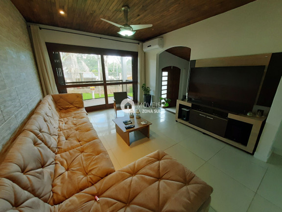 Imagem Imóvel com 2 Quartos à Venda, 1.640 m² Imagem Imóvel com 2 Quartos à Venda, 1.640 m²