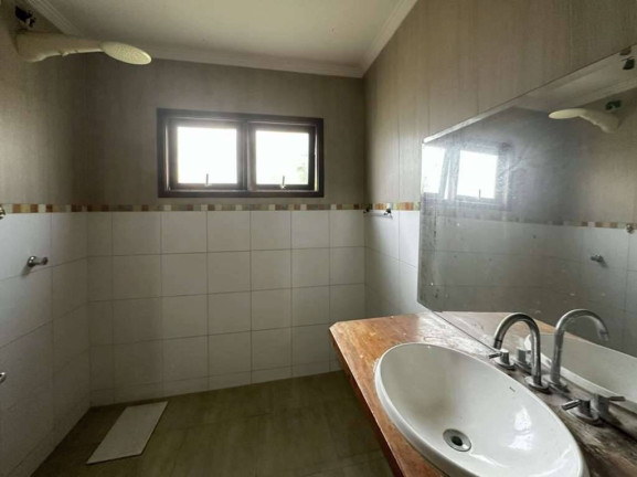 Imagem Casa com 4 Quartos à Venda, 303 m² em Vila Diva - Carapicuíba Imagem Casa com 4 Quartos à Venda, 303 m² em Vila Diva - Carapicuíba