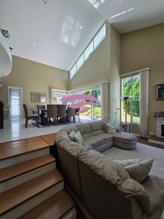 Imagem Casa com 3 Quartos à Venda, 350 m² em Butiatuvinha - Curitiba Imagem Casa com 3 Quartos à Venda, 350 m² em Butiatuvinha - Curitiba