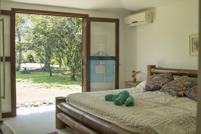 Imagem Casa com 4 Quartos à Venda, 590 m² em Porto Frade - Angra Dos Reis Imagem Casa com 4 Quartos à Venda, 590 m² em Porto Frade - Angra Dos Reis