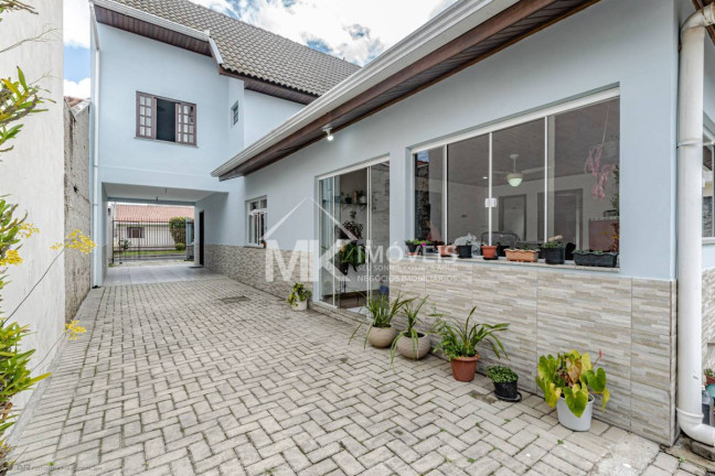 Imagem Sobrado com 4 Quartos à Venda, 276 m² em Capão Da Imbuia - Curitiba Imagem Sobrado com 4 Quartos à Venda, 276 m² em Capão Da Imbuia - Curitiba