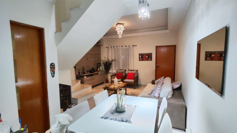 Sobrado com 2 Quartos à Venda, 158 m² em Jardim Primavera - Jacareí