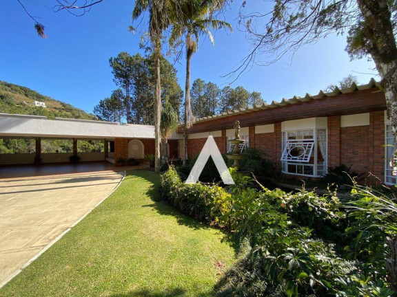 Imagem Casa com 8 Quartos à Venda, 1.776 m² em Albuquerque - Teresópolis Imagem Casa com 8 Quartos à Venda, 1.776 m² em Albuquerque - Teresópolis