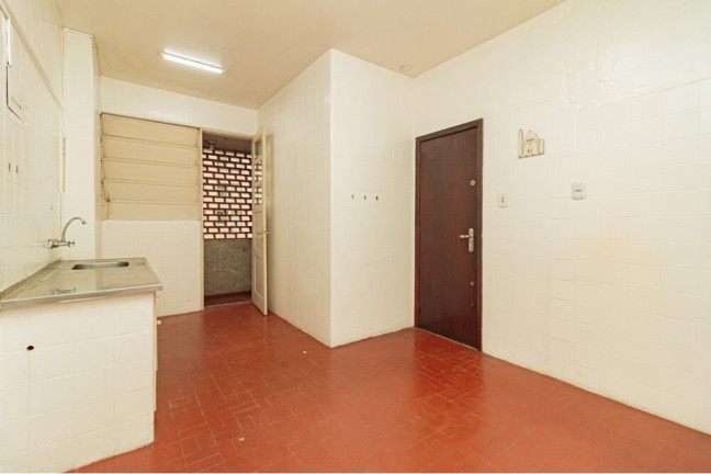 Imagem Imóvel com 2 Quartos à Venda, 137 m² em Centro Histórico - Porto Alegre Imagem Imóvel com 2 Quartos à Venda, 137 m² em Centro Histórico - Porto Alegre