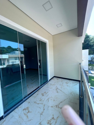 Imagem Casa com 3 Quartos à Venda, 250 m² em Colônia Terra Nova - Manaus Imagem Casa com 3 Quartos à Venda, 250 m² em Colônia Terra Nova - Manaus