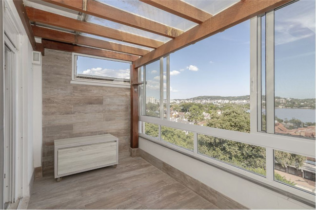 Imagem Casa com 4 Quartos à Venda, 631 m² em Vila Assunção - Porto Alegre Imagem Casa com 4 Quartos à Venda, 631 m² em Vila Assunção - Porto Alegre