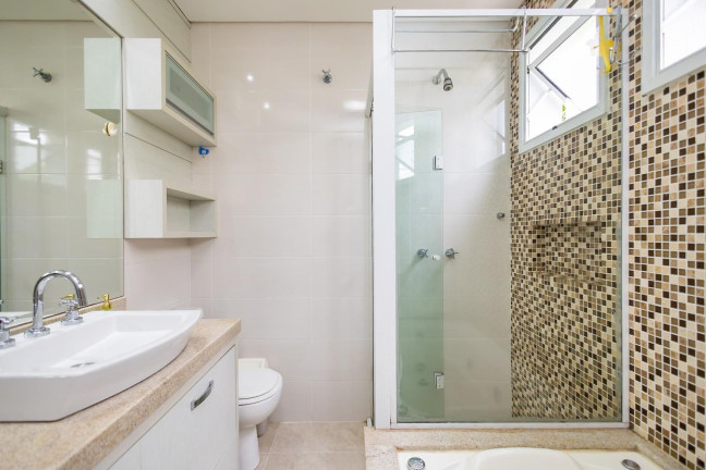 Imagem Casa de Condomínio com 4 Quartos à Venda, 350 m² em Orleans - Curitiba Imagem Casa de Condomínio com 4 Quartos à Venda, 350 m² em Orleans - Curitiba