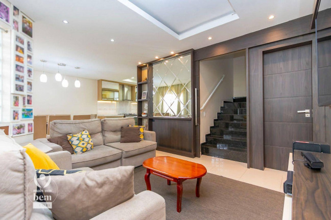 Imagem Sobrado com 3 Quartos à Venda, 160 m² em Xaxim - Curitiba
