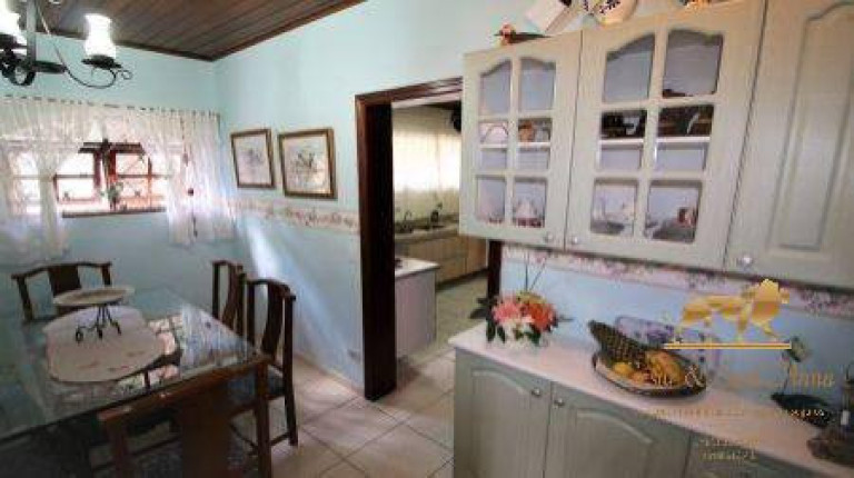 Imagem Casa com 5 Quartos para Temporada, 200 m² em Jaguaribe - Campos Do Jordão Imagem Casa com 5 Quartos para Temporada, 200 m² em Jaguaribe - Campos Do Jordão