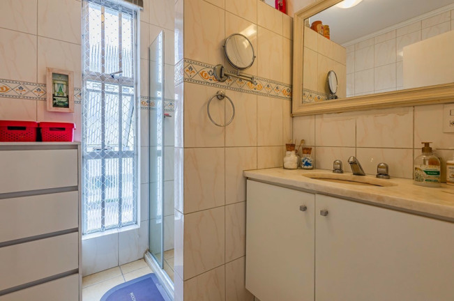 Imagem Apartamento com 2 Quartos à Venda, 80 m² em Petrópolis - Porto Alegre Imagem Apartamento com 2 Quartos à Venda, 80 m² em Petrópolis - Porto Alegre