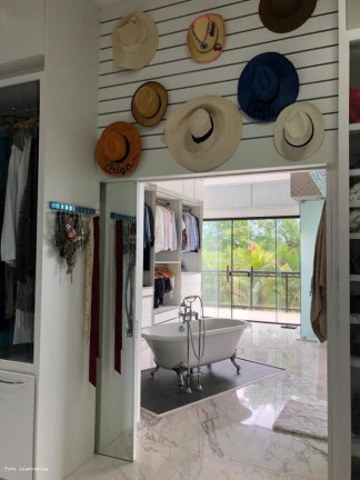 Imagem Casa com 8 Quartos à Venda, 1.207 m² em Barra Da Tijuca - Rio De Janeiro Imagem Casa com 8 Quartos à Venda, 1.207 m² em Barra Da Tijuca - Rio De Janeiro
