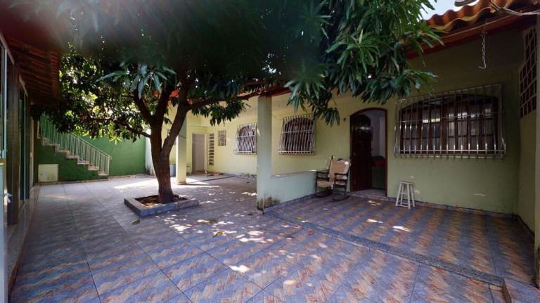 Imagem Casa com 6 Quartos à Venda, em Pechincha - Rio De Janeiro Imagem Casa com 6 Quartos à Venda, em Pechincha - Rio De Janeiro
