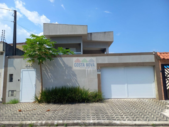 Casa com 3 Quartos à Venda, 300 m²