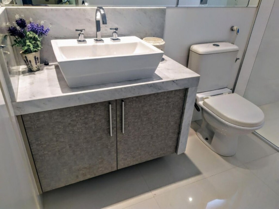 Imagem Imóvel com 3 Quartos à Venda, 155 m² em Centro - Balneário Camboriú Imagem Imóvel com 3 Quartos à Venda, 155 m² em Centro - Balneário Camboriú