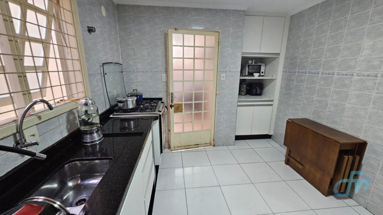 Imagem Sobrado com 4 Quartos à Venda, 150 m² em Parque Santana - Mogi Das Cruzes Imagem Sobrado com 4 Quartos à Venda, 150 m² em Parque Santana - Mogi Das Cruzes