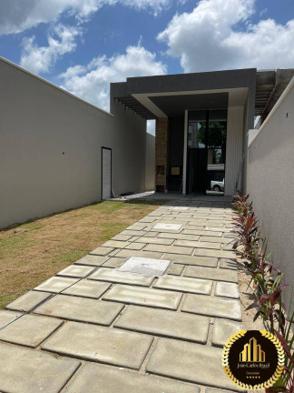 Imagem Casa com 4 Quartos à Venda,  em Centro - Eusébio