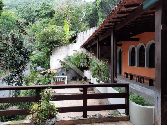 Imagem Casa com 3 Quartos à Venda, 360 m² em Itacoatiara - Niterói Imagem Casa com 3 Quartos à Venda, 360 m² em Itacoatiara - Niterói