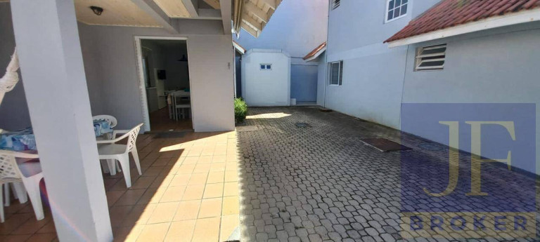 Imagem Casa com 2 Quartos para Temporada, 90 m² em Canasvieiras - Florianópolis Imagem Casa com 2 Quartos para Temporada, 90 m² em Canasvieiras - Florianópolis