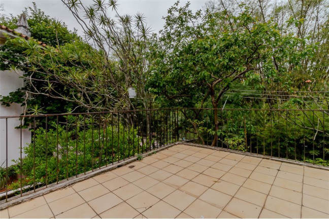 Imagem Casa com 3 Quartos à Venda, 300 m² em Pacaembu - São Paulo Imagem Casa com 3 Quartos à Venda, 300 m² em Pacaembu - São Paulo