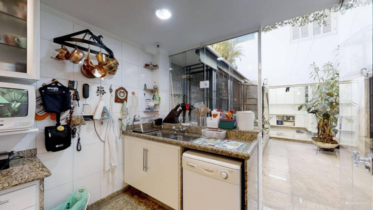 Imagem Casa com 5 Quartos à Venda, 238 m² em Planalto Paulista - São Paulo Imagem Casa com 5 Quartos à Venda, 238 m² em Planalto Paulista - São Paulo