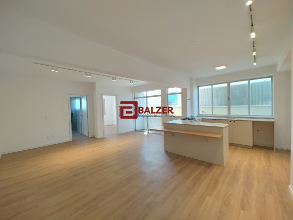 Imagem Apartamento com 2 Quartos à Venda, 100 m² em Centro - Florianópolis Imagem Apartamento com 2 Quartos à Venda, 100 m² em Centro - Florianópolis