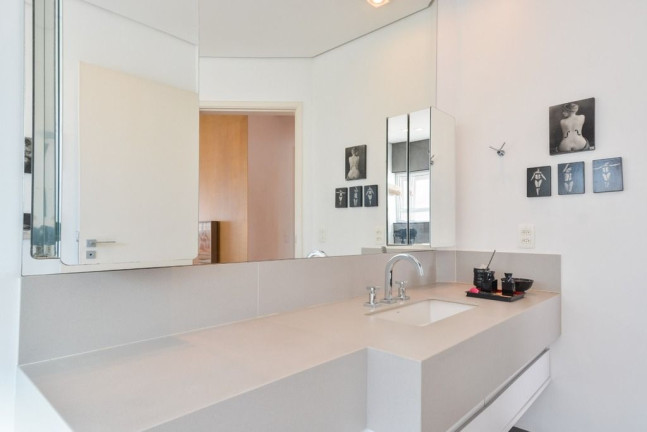 Imagem Apartamento com 3 Quartos à Venda, 259 m² em Higienópolis - São Paulo Imagem Apartamento com 3 Quartos à Venda, 259 m² em Higienópolis - São Paulo