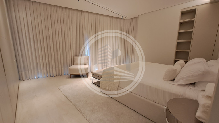 Imagem Apartamento com 4 Quartos à Venda, 230 m² em Centro - Balneário Camboriú Imagem Apartamento com 4 Quartos à Venda, 230 m² em Centro - Balneário Camboriú