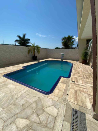 Imagem Casa com 4 Quartos à Venda, 250 m² em Aruã - Mogi Das Cruzes Imagem Casa com 4 Quartos à Venda, 250 m² em Aruã - Mogi Das Cruzes