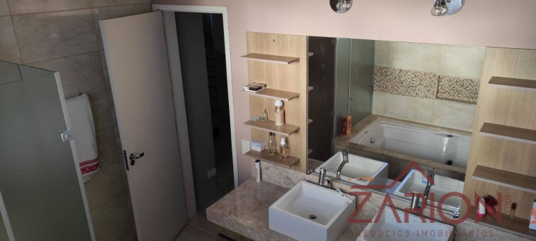 Imagem Casa com 3 Quartos à Venda, 330 m² em Campos Elíseos - Taubaté