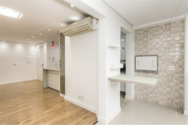 Imagem Apartamento com 3 Quartos à Venda, 83 m² em Vila Ipiranga - Porto Alegre Imagem Apartamento com 3 Quartos à Venda, 83 m² em Vila Ipiranga - Porto Alegre