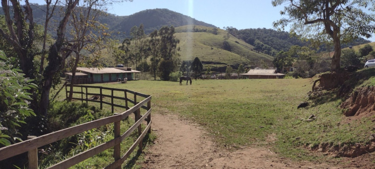 Imagem Chácara com 1 Quarto à Venda, 100 m² em Catuçaba - São Luíz Do Paraitinga Imagem Chácara com 1 Quarto à Venda, 100 m² em Catuçaba - São Luíz Do Paraitinga