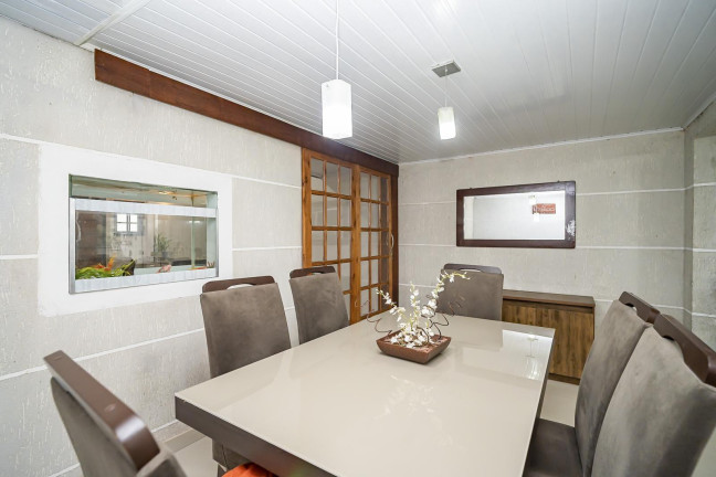 Imagem Casa com 3 Quartos à Venda, 179 m² em Santa Cândida - Curitiba Imagem Casa com 3 Quartos à Venda, 179 m² em Santa Cândida - Curitiba