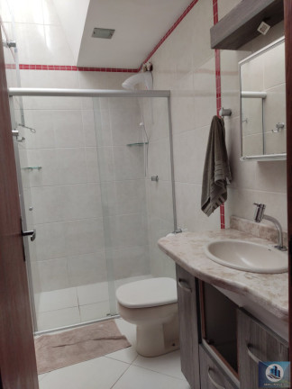 Imagem Sobrado com 2 Quartos à Venda, 144 m² em Centro - Pelotas Imagem Sobrado com 2 Quartos à Venda, 144 m² em Centro - Pelotas