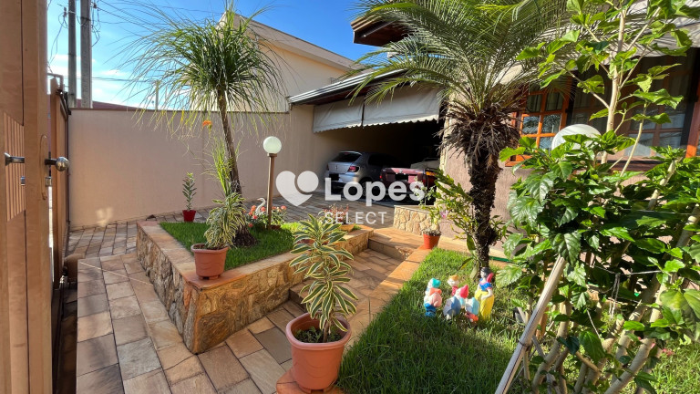 Imagem Casa com 3 Quartos à Venda, 190 m² em Santo Antônio - Louveira Imagem Casa com 3 Quartos à Venda, 190 m² em Santo Antônio - Louveira