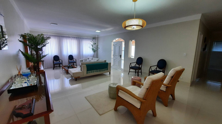 Imagem Casa com 4 Quartos à Venda, 324 m² em Tabatinga - Caraguatatuba Imagem Casa com 4 Quartos à Venda, 324 m² em Tabatinga - Caraguatatuba