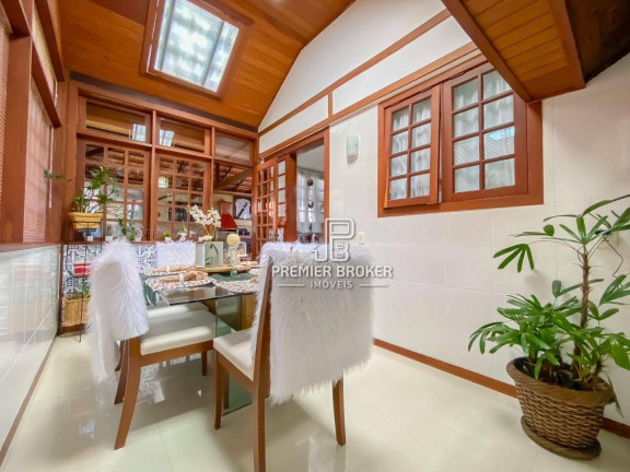 Imagem Casa com 4 Quartos à Venda, 199 m² em Granja Guarani - Teresópolis Imagem Casa com 4 Quartos à Venda, 199 m² em Granja Guarani - Teresópolis