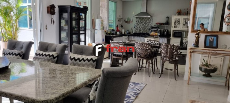Imagem Casa com 5 Quartos à Venda, 329 m² em Santa Mônica - Florianópolis