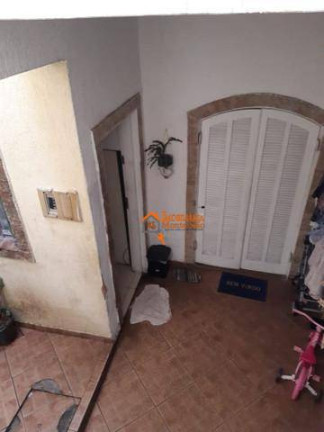 Imagem Casa com 6 Quartos à Venda, 120 m² em Vila Barros - Guarulhos Imagem Casa com 6 Quartos à Venda, 120 m² em Vila Barros - Guarulhos