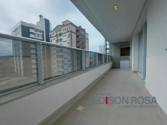 Apartamento com 3 Quartos à Venda, 123 m² em Barreiros - São José