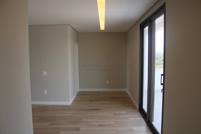 Imagem Casa com 4 Quartos à Venda, 348 m² em Medeiros - Jundiai Imagem Casa com 4 Quartos à Venda, 348 m² em Medeiros - Jundiai