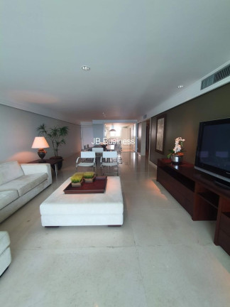 Imagem Imóvel com 2 Quartos à Venda, 200 m² em Centro - Balneário Camboriú Imagem Imóvel com 2 Quartos à Venda, 200 m² em Centro - Balneário Camboriú