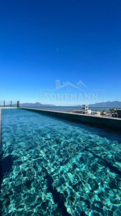 Imagem Apartamento com 2 Quartos à Venda, 61 m² em Coqueiros - Florianópolis