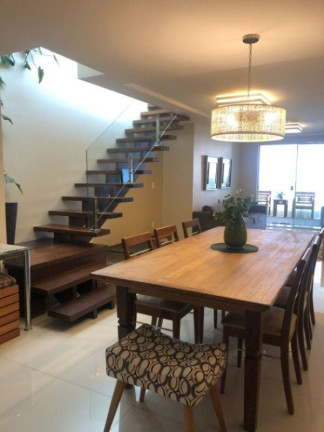 Imagem Imóvel com 4 Quartos à Venda, 212 m² em Praia Do Pecado - Macaé Imagem Imóvel com 4 Quartos à Venda, 212 m² em Praia Do Pecado - Macaé