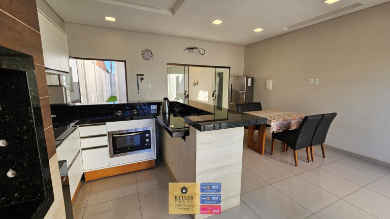Imagem Casa com 3 Quartos à Venda, 190 m² em Jardim Eliza Ii - Foz Do Iguaçu