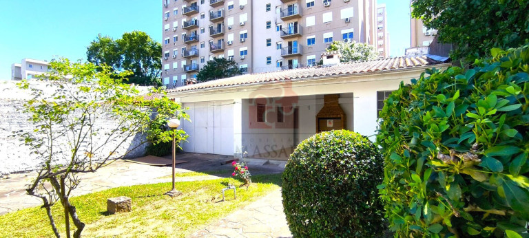 Imagem Casa com 3 Quartos à Venda, 141 m² em Camaquã - Porto Alegre Imagem Casa com 3 Quartos à Venda, 141 m² em Camaquã - Porto Alegre