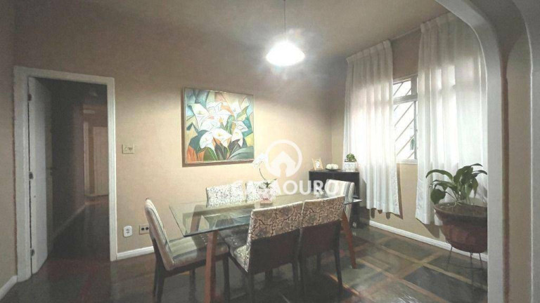 Imagem Apartamento com 4 Quartos à Venda, 139 m² em Santo Antônio - Belo Horizonte Imagem Apartamento com 4 Quartos à Venda, 139 m² em Santo Antônio - Belo Horizonte