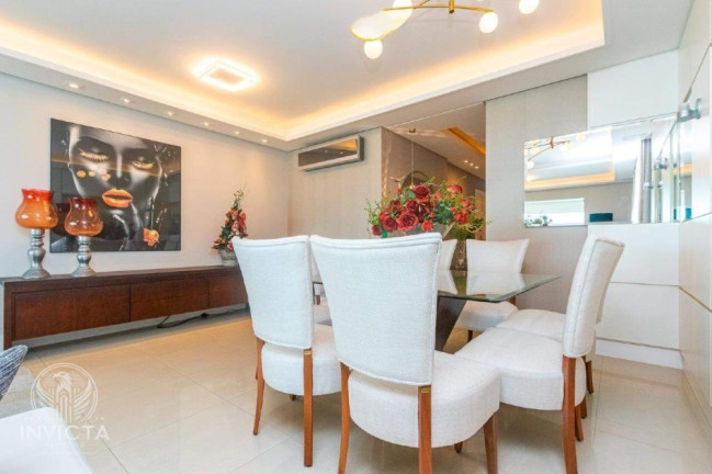 Imagem Apartamento com 3 Quartos à Venda, 207 m² em Centro - Balneário Camboriú Imagem Apartamento com 3 Quartos à Venda, 207 m² em Centro - Balneário Camboriú